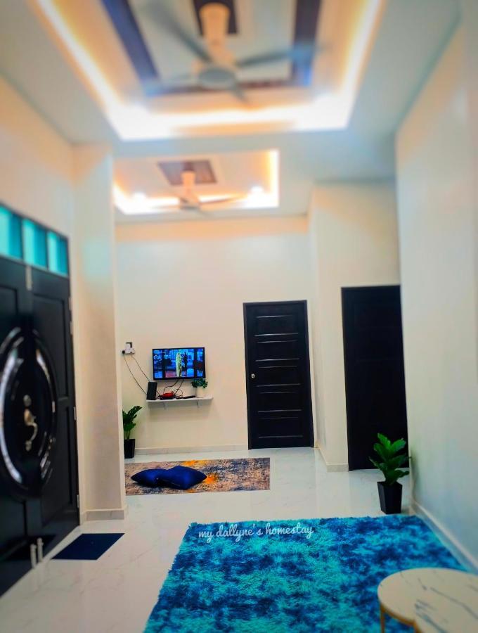 My Dallyne'S Homestay At Teluk Menara, クアラ・トレンガヌ エクステリア 写真